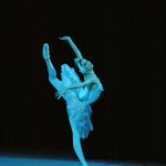 Svetlana Zakharova as Odette in Bolshoi Ballet's production of Swan Lake - Photo Credit: © Damir Yusupov-Bolshoi Theatre